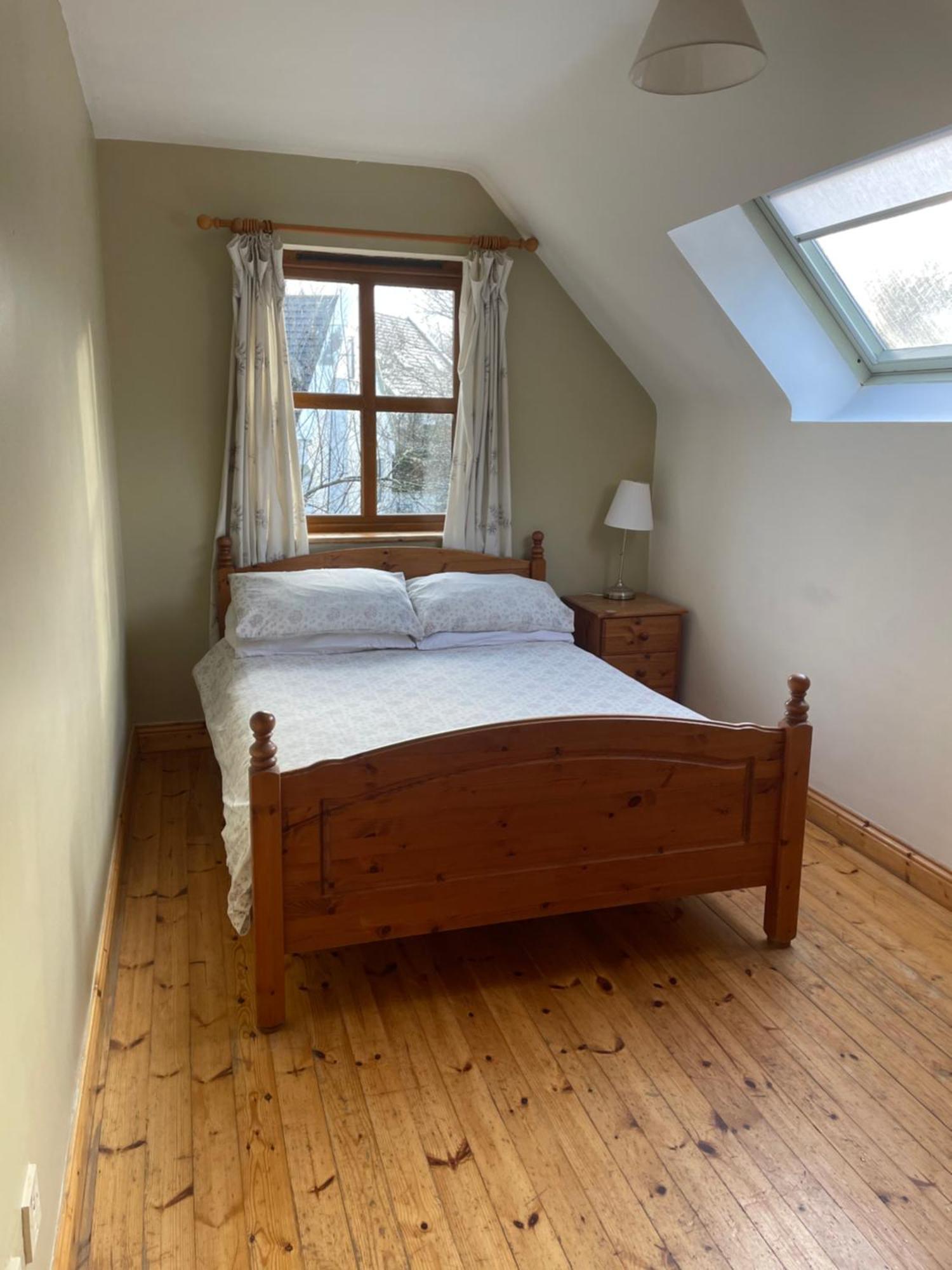 Letterfrack Farm Cottage In Village On A Farm Beside Connemara National Park Buitenkant foto