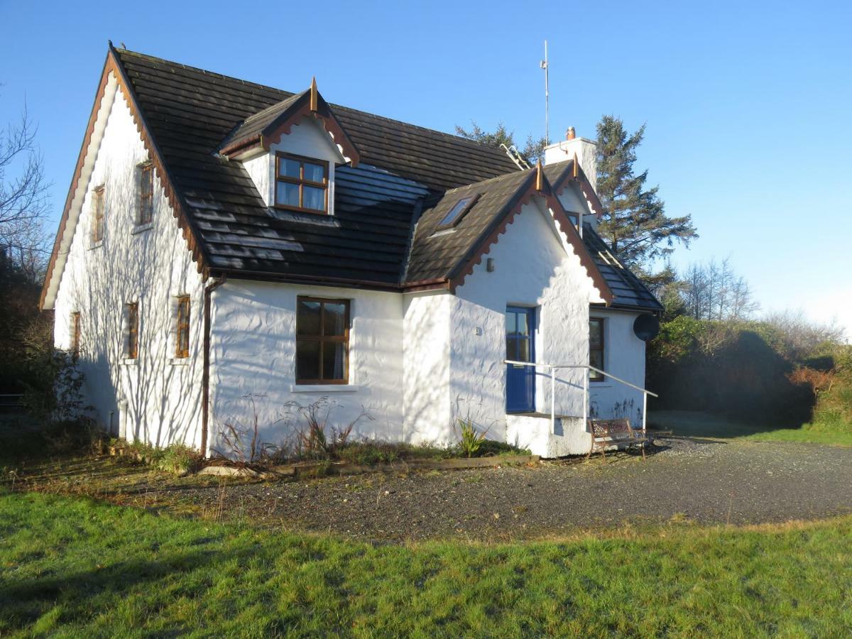 Letterfrack Farm Cottage In Village On A Farm Beside Connemara National Park Buitenkant foto